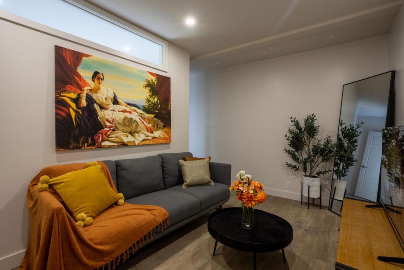 Beautiful 3br In Mtl Ndg *