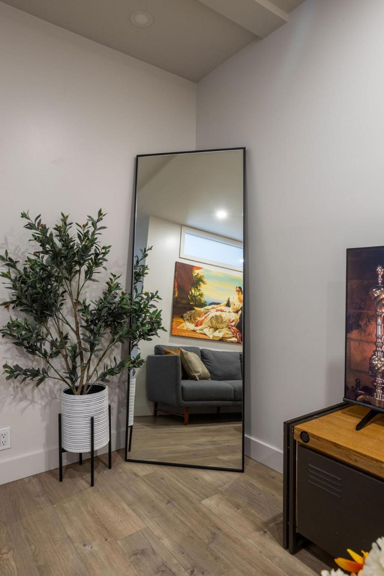 Beautiful 3br In Mtl Ndg *